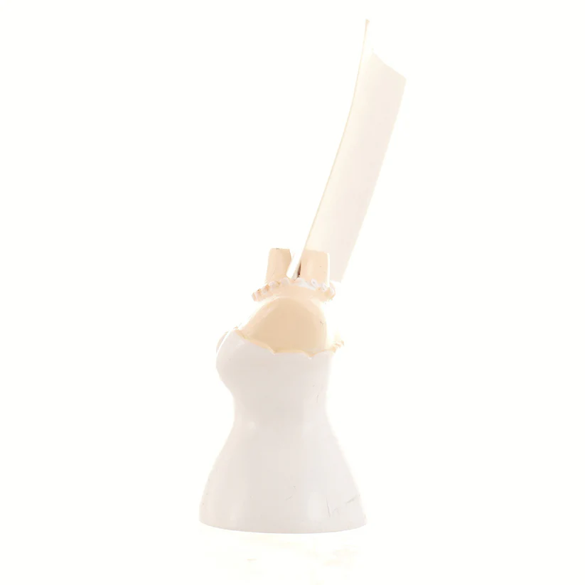 Suport metalic – model mireasă, perfect pentru evenimente